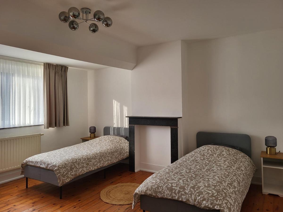 Etterbeek Brussels Bed & Blockchain Private Rooms With Shared Bathroom מראה חיצוני תמונה