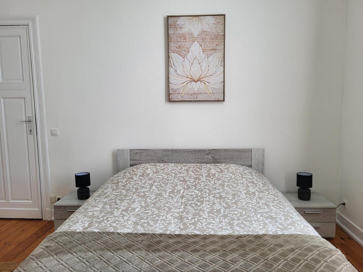 Etterbeek Brussels Bed & Blockchain Private Rooms With Shared Bathroom מראה חיצוני תמונה