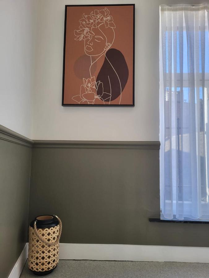 Etterbeek Brussels Bed & Blockchain Private Rooms With Shared Bathroom מראה חיצוני תמונה